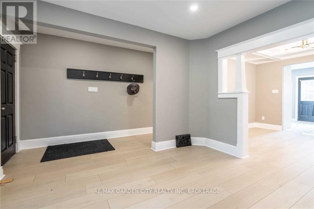 96 Beechwood Avenue, Hamilton, Ontario  L8L 2S6 - Photo 8 - X13452436