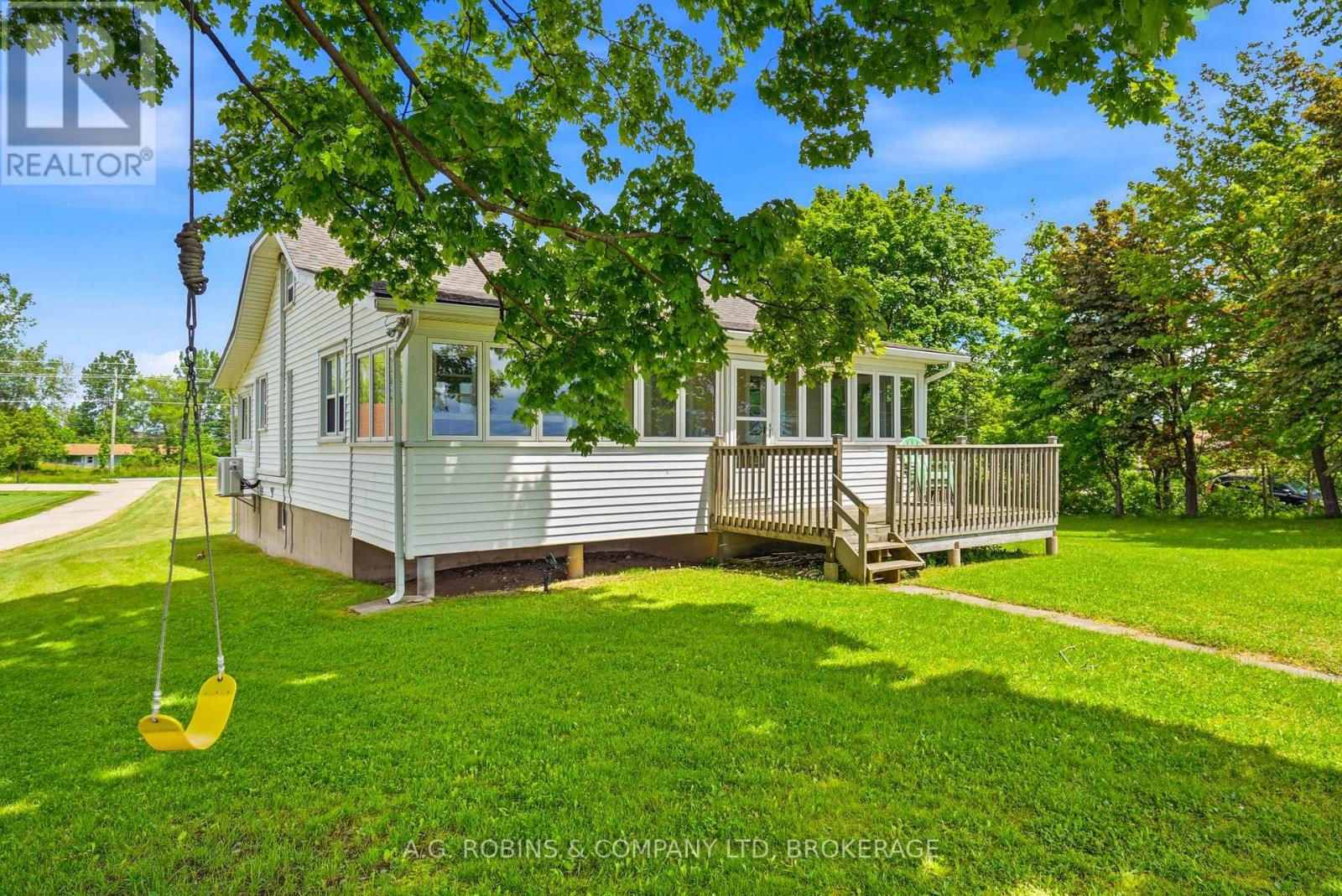 11803 Lakeshore Road, Wainfleet, Ontario  L0S 1V0 - Photo 5 - X13449468