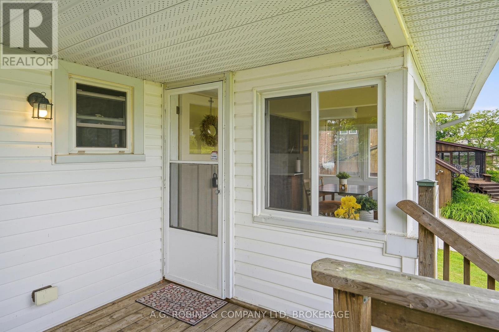 11803 Lakeshore Road, Wainfleet, Ontario  L0S 1V0 - Photo 9 - X13449468