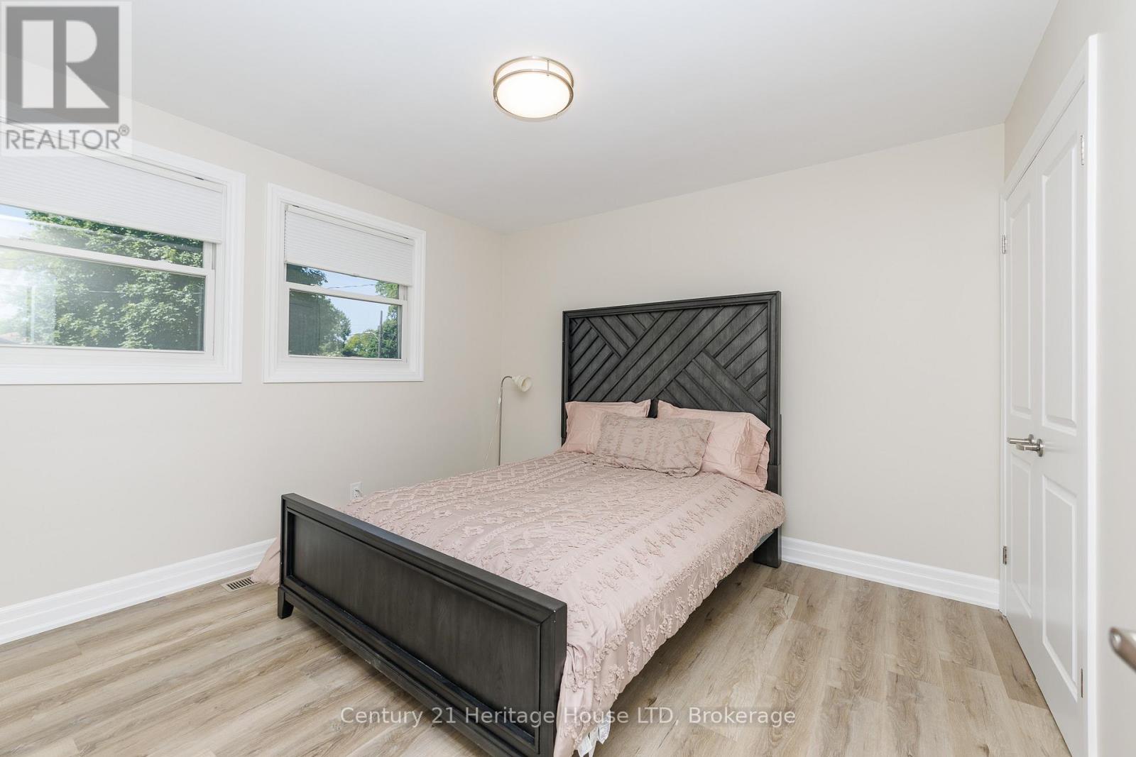 37 Coronation Boulevard, St. Catharines, Ontario  L2S 2V2 - Photo 8 - X13454350