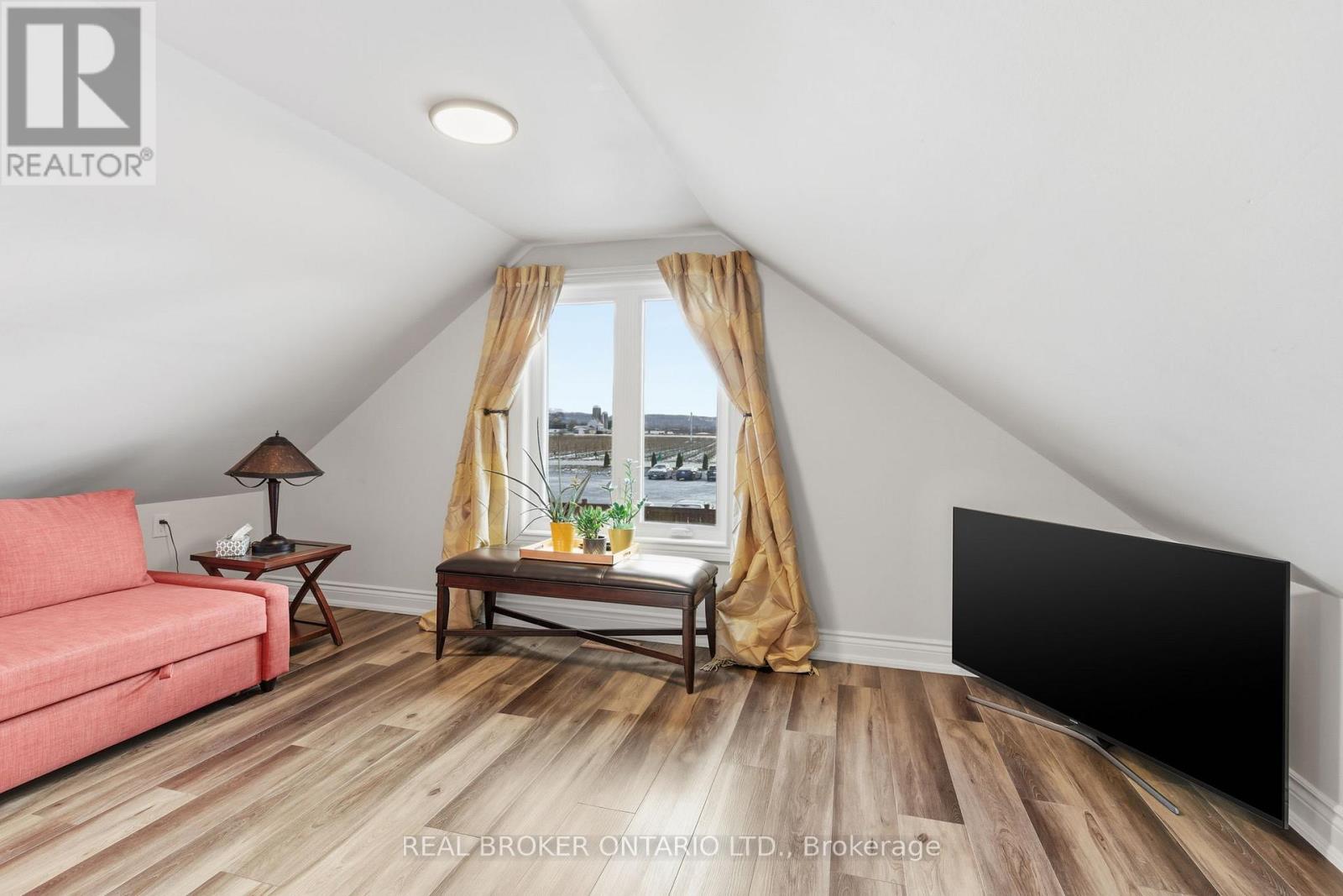 823 6 Line, Niagara-On-The-Lake, Ontario  L0S 1J0 - Photo 44 - X13457102