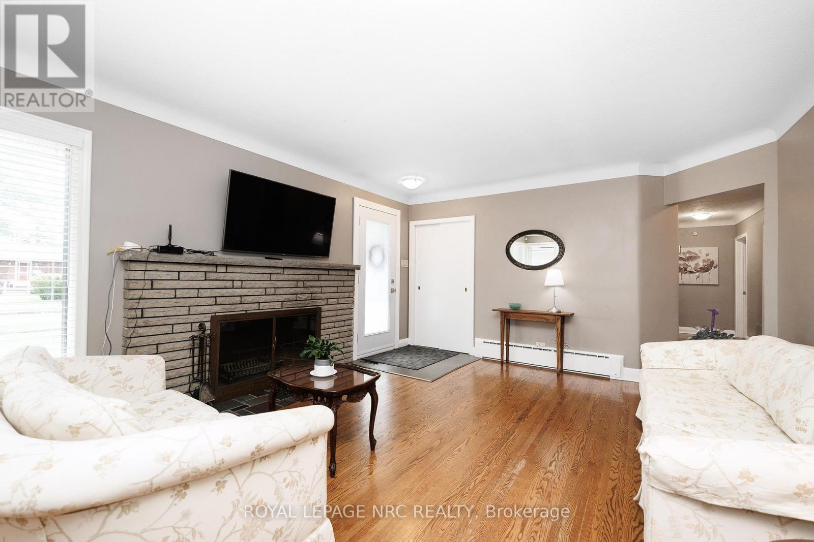 24 Munro Street, Thorold, Ontario  L2V 2V8 - Photo 10 - X13459896