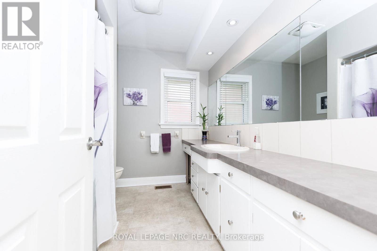 24 Munro Street, Thorold, Ontario  L2V 2V8 - Photo 24 - X13459896