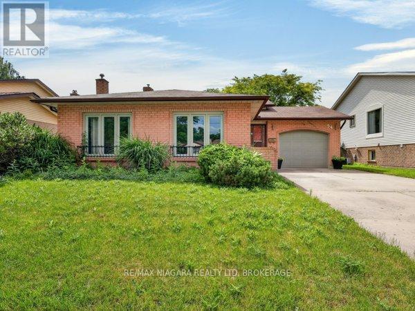 34 Crestcombe Road, St. Catharines, Ontario  L2S 2J4 - Photo 1 - X13459954