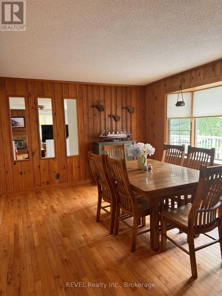 1031 Butterfly Road, Muskoka Lakes, Ontario  P0C 1A0 - Photo 29 - X13460074