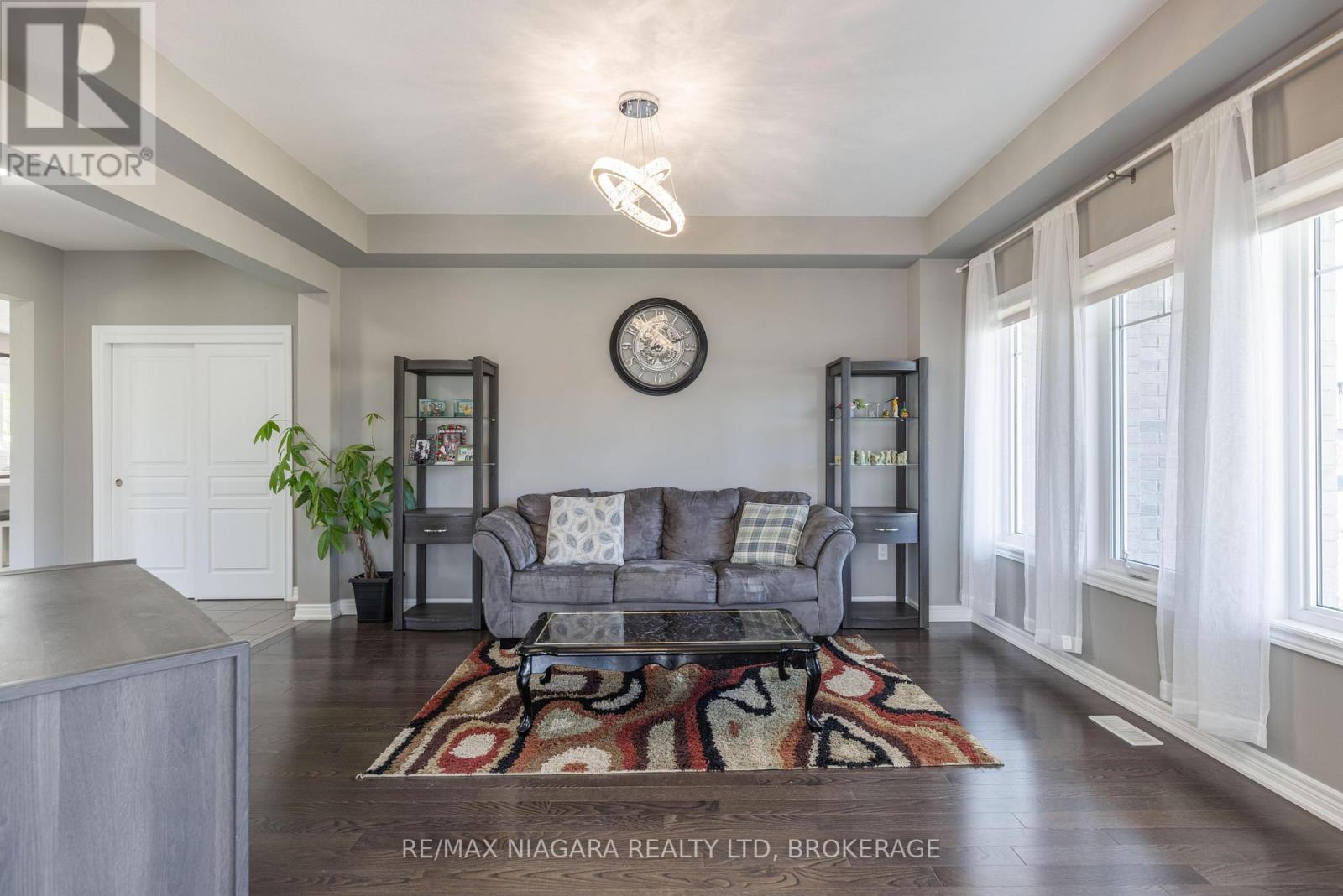 6212 Sam Iorfida Drive, Niagara Falls, Ontario  L2G 0C9 - Photo 9 - X13461688