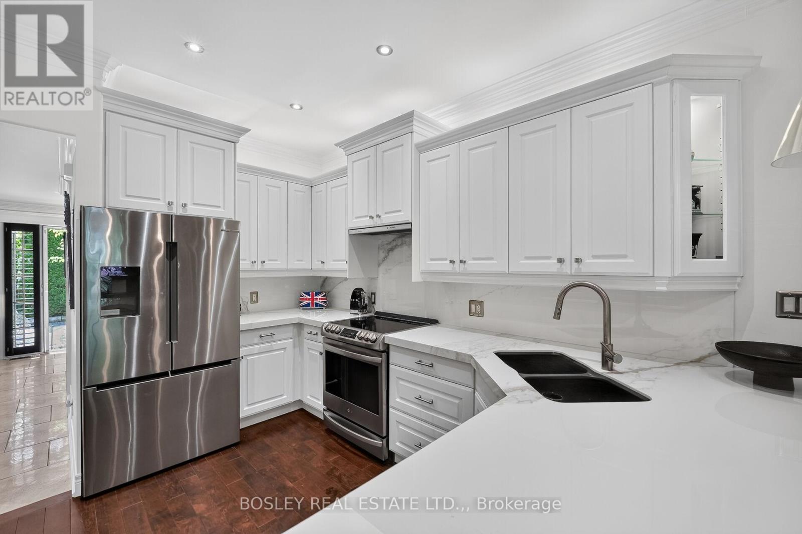 5-175 Queen Street, Niagara-On-The-Lake, Ontario  L0S 1J0 - Photo 4 - X13464028
