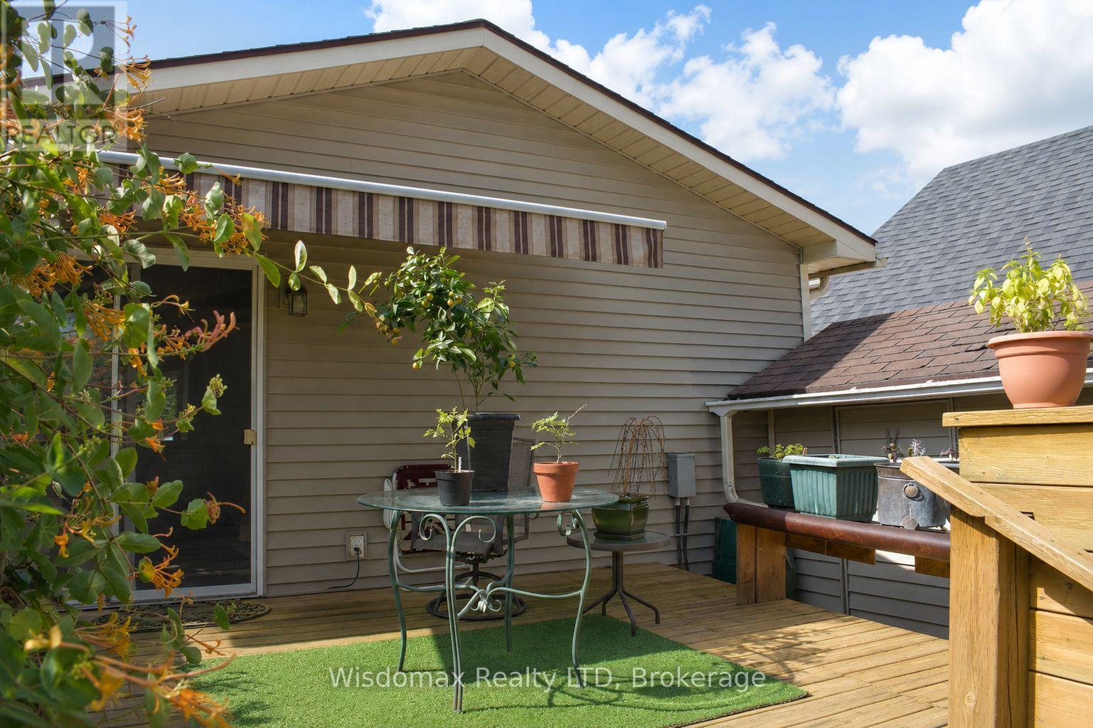 10 Rose Avenue, Thorold, Ontario  L2V 3C3 - Photo 29 - X13465326