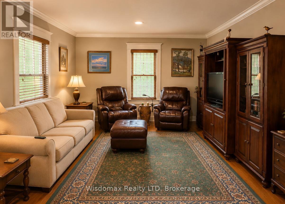 10 Rose Avenue, Thorold, Ontario  L2V 3C3 - Photo 8 - X13465326