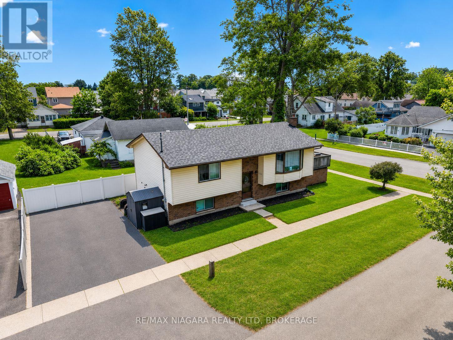 384 Dovercourt Road, Fort Erie, Ontario  L0S 1B0 - Photo 1 - X13465734
