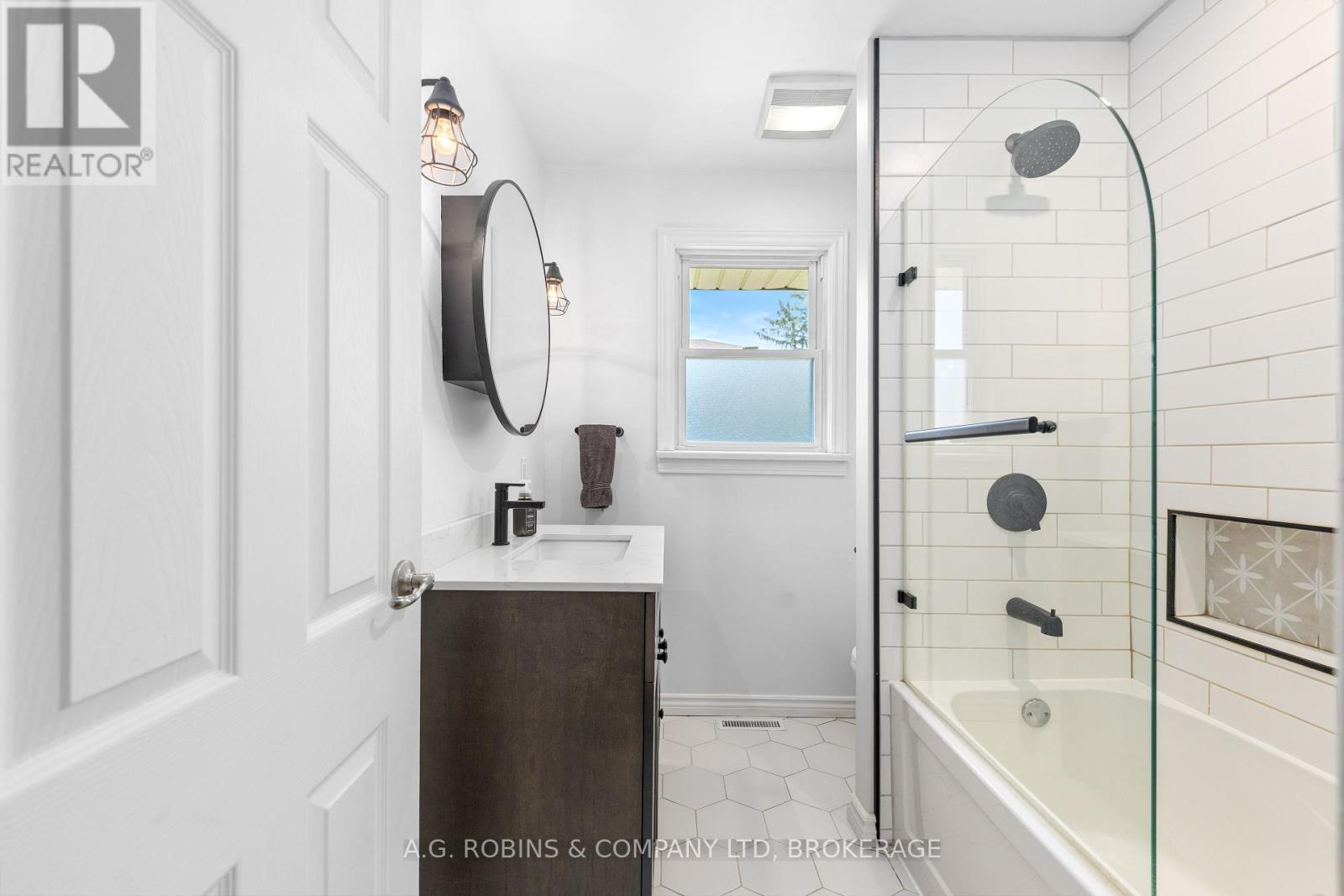 178 Rosemount Avenue, Port Colborne, Ontario  L3K 5R3 - Photo 17 - X13466030