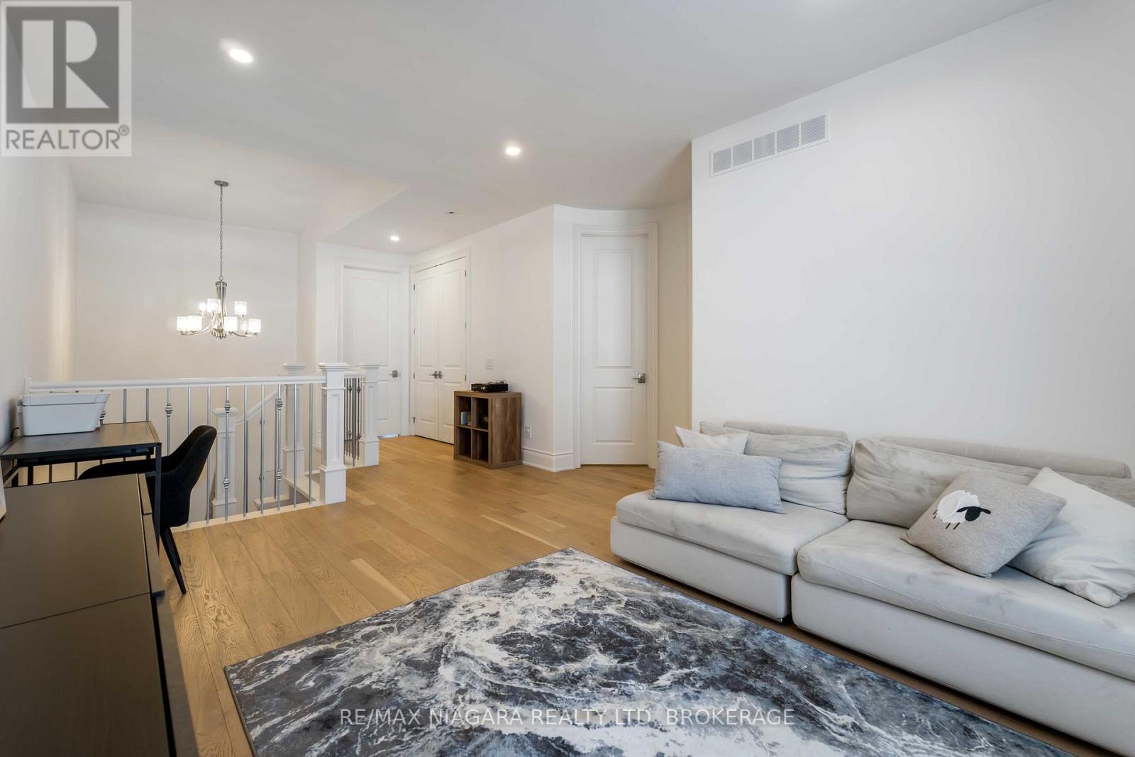 15 Arbourvale Common Road, St. Catharines, Ontario  L2T 3B7 - Photo 18 - X13467316