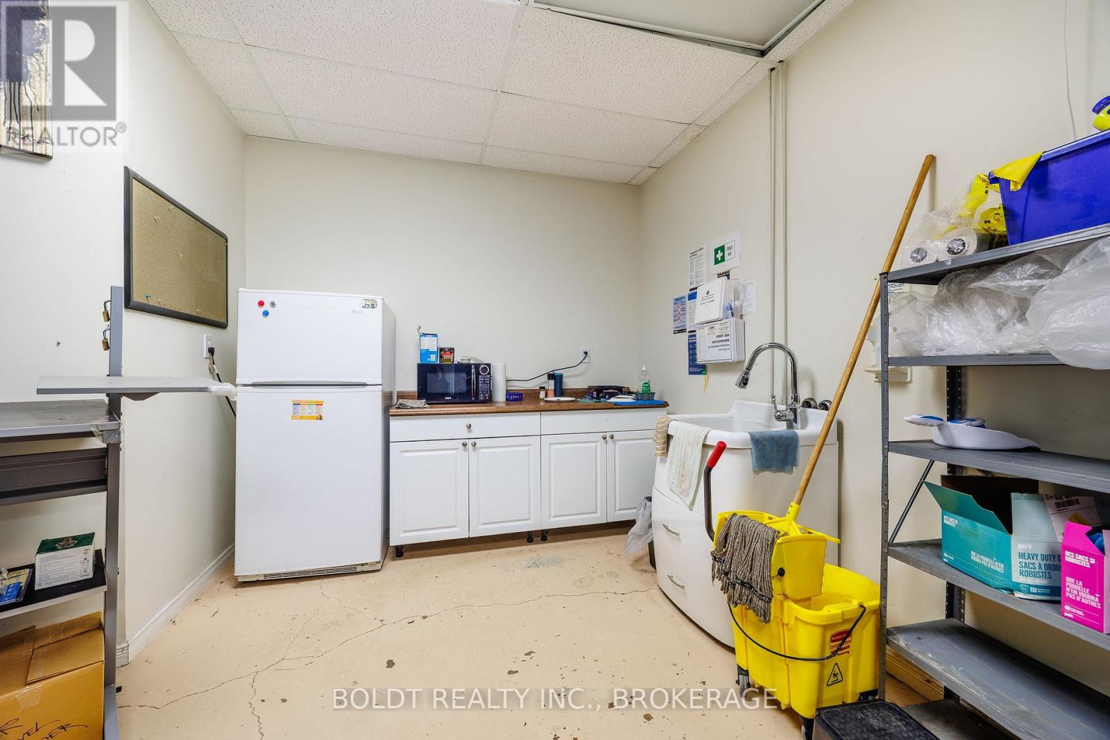 #13 Lower Unit - 13-15 Secord Drive, St. Catharines, Ontario  L2N 1K9 - Photo 13 - X13467750