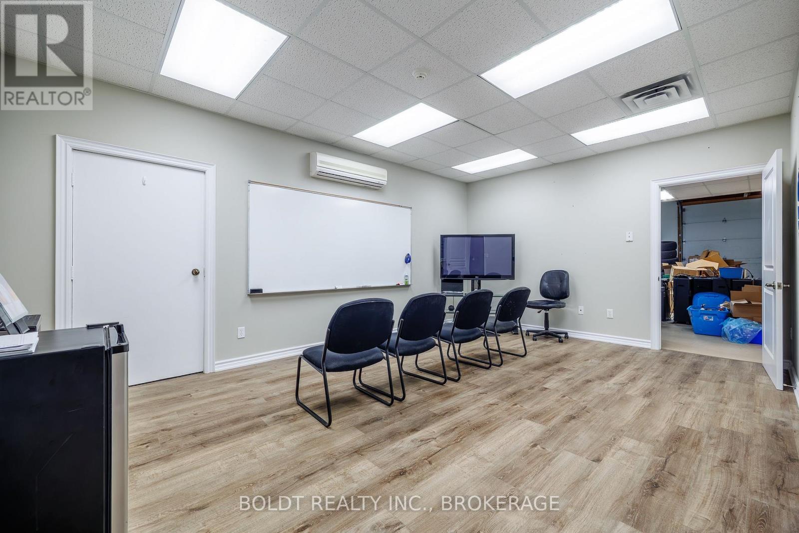 #13 Lower Unit - 13-15 Secord Drive, St. Catharines, Ontario  L2N 1K9 - Photo 6 - X13467750