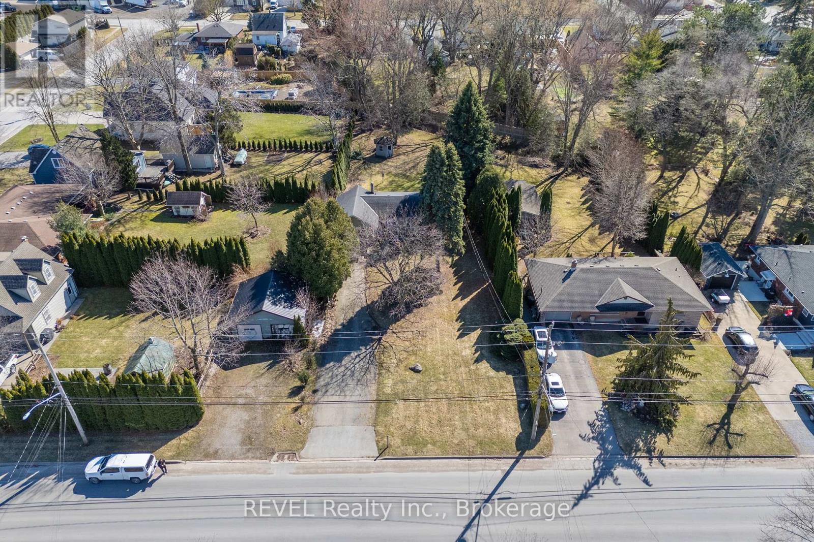 639 Penner Street, Niagara-On-The-Lake, Ontario  L0S 1T0 - Photo 1 - X13469296