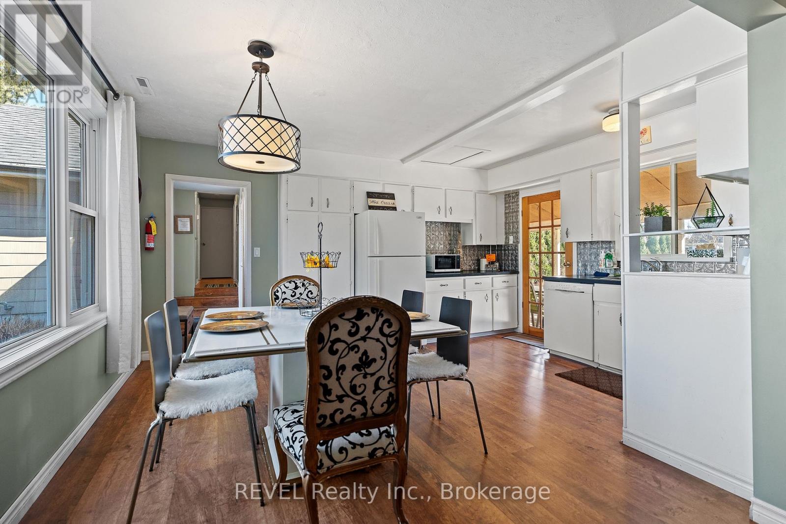 639 Penner Street, Niagara-On-The-Lake, Ontario  L0S 1T0 - Photo 11 - X13469296