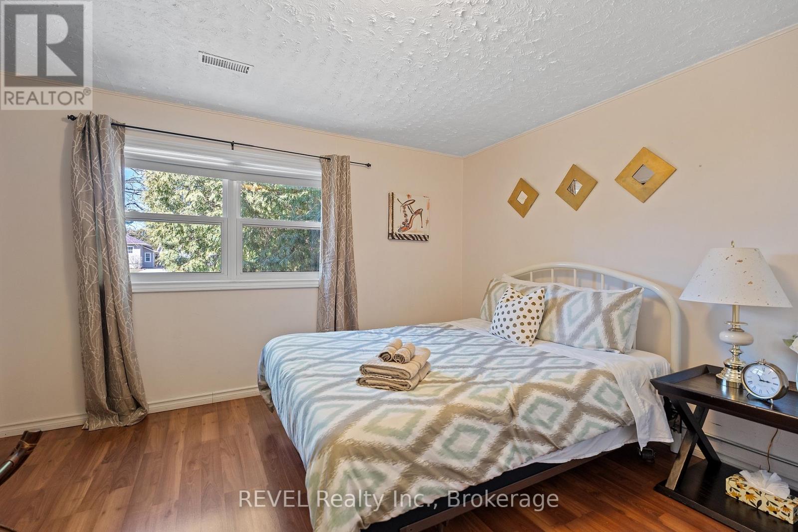 639 Penner Street, Niagara-On-The-Lake, Ontario  L0S 1T0 - Photo 17 - X13469296