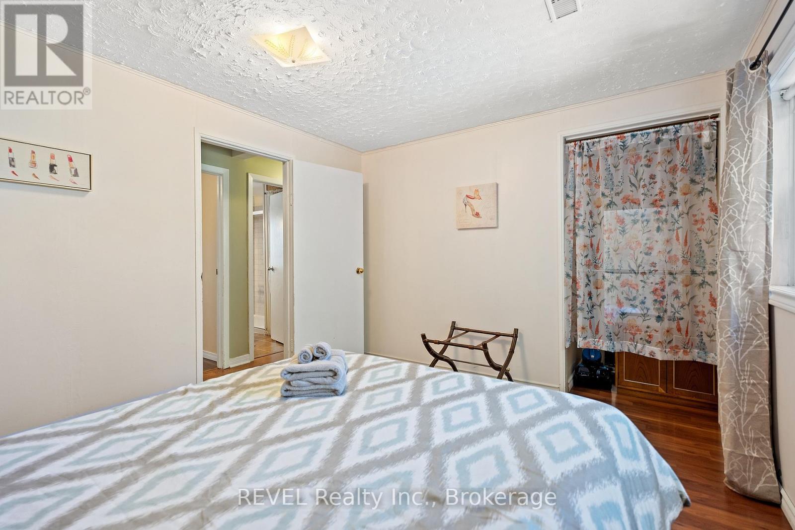 639 Penner Street, Niagara-On-The-Lake, Ontario  L0S 1T0 - Photo 18 - X13469296