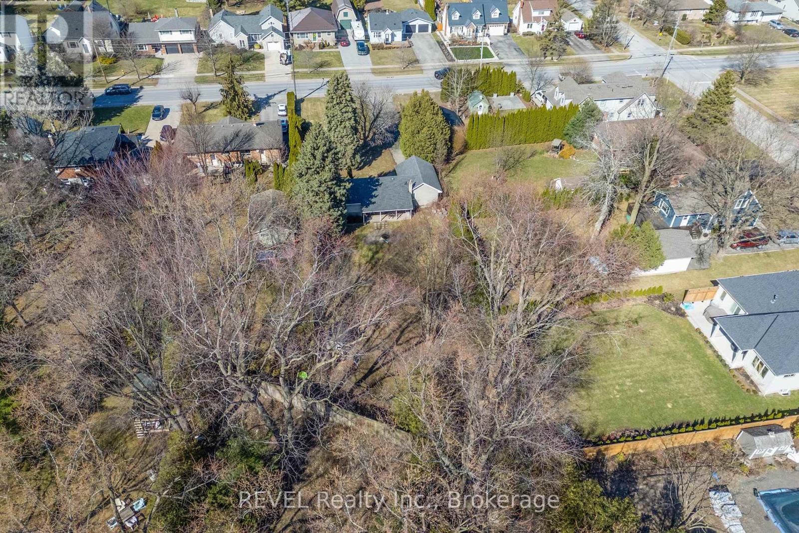 639 Penner Street, Niagara-On-The-Lake, Ontario  L0S 1T0 - Photo 39 - X13469296