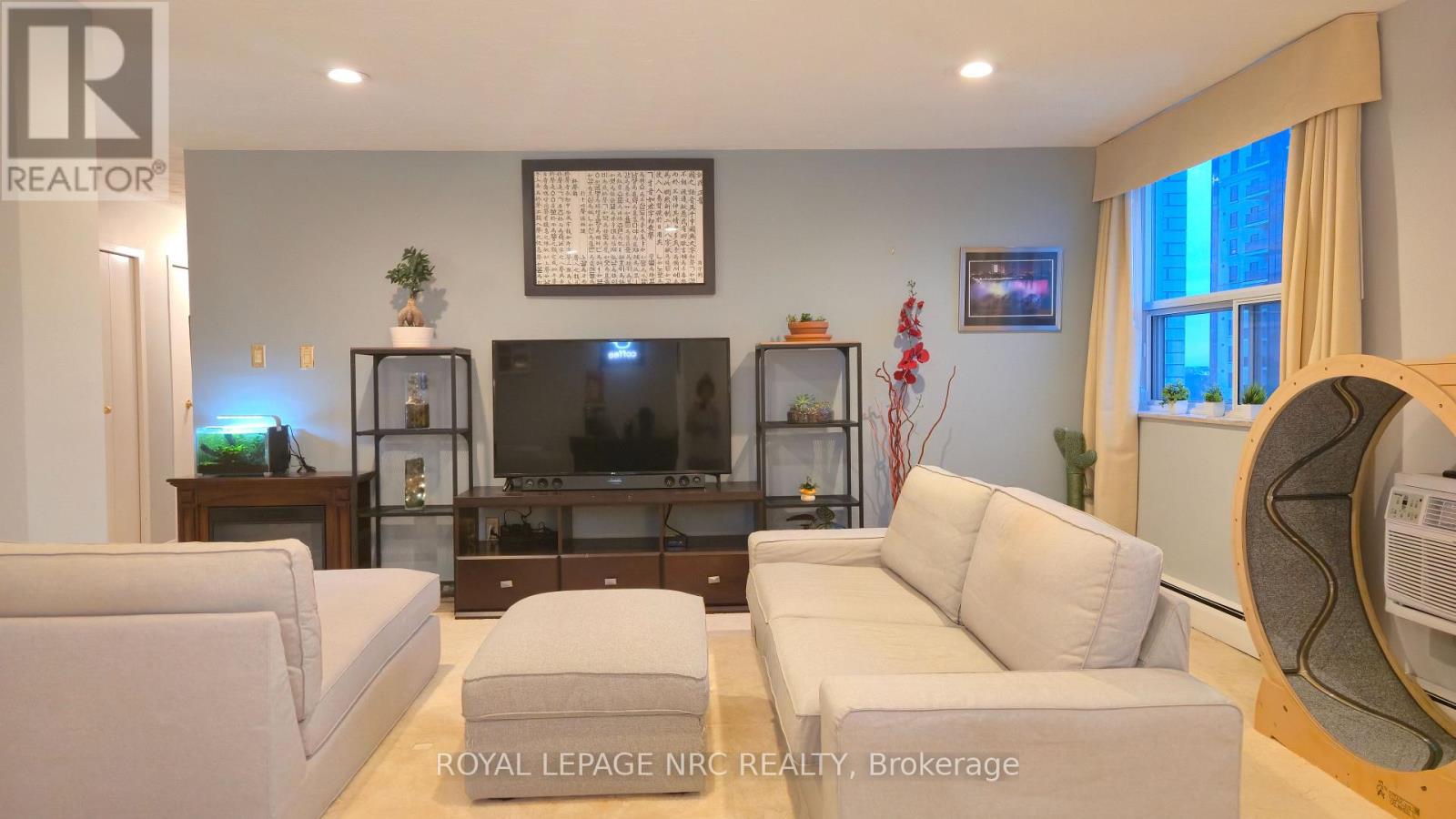 1108 - 35 Towering Heights Boulevard, St. Catharines, Ontario  L2T 3G8 - Photo 2 - X13470092