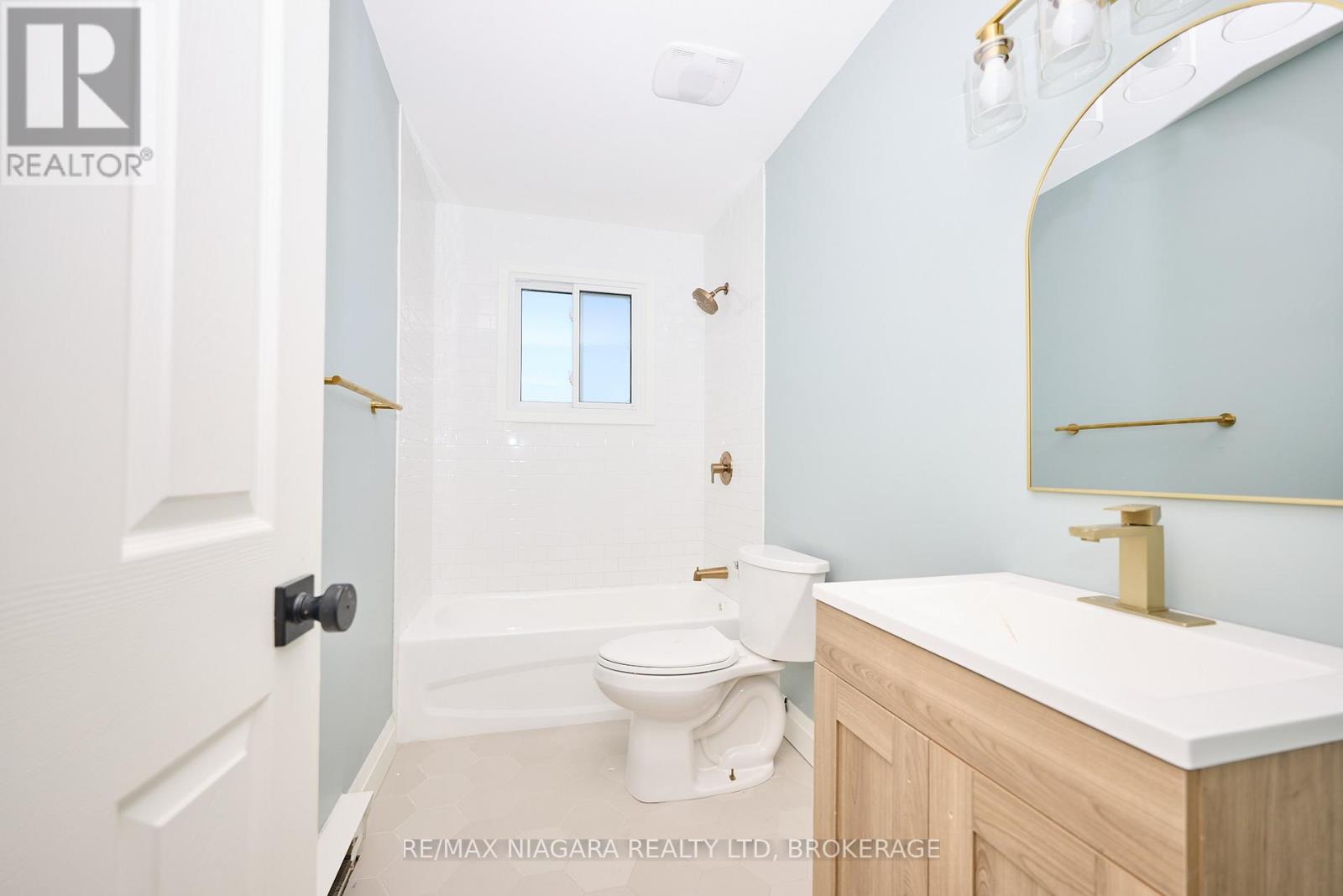 Unit 2 - 141 Plymouth Road, Welland, Ontario  L3B 3C8 - Photo 9 - X13472584