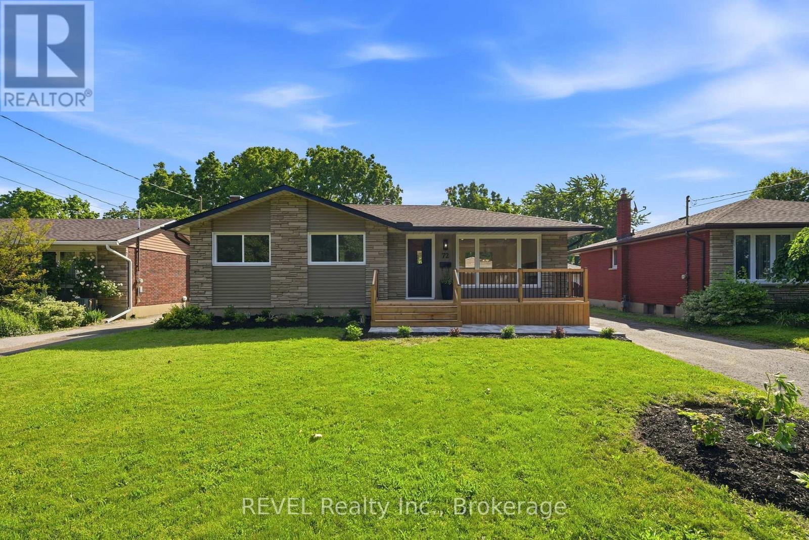 72 Prince Charles Drive, St. Catharines, Ontario  L2N 3Z1 - Photo 1 - X13473058