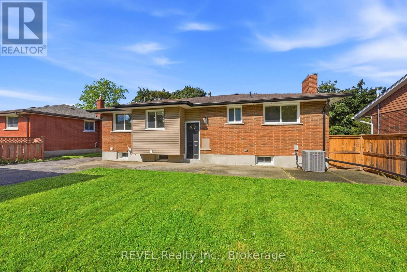 72 Prince Charles Drive, St. Catharines, Ontario  L2N 3Z1 - Photo 26 - X13473058