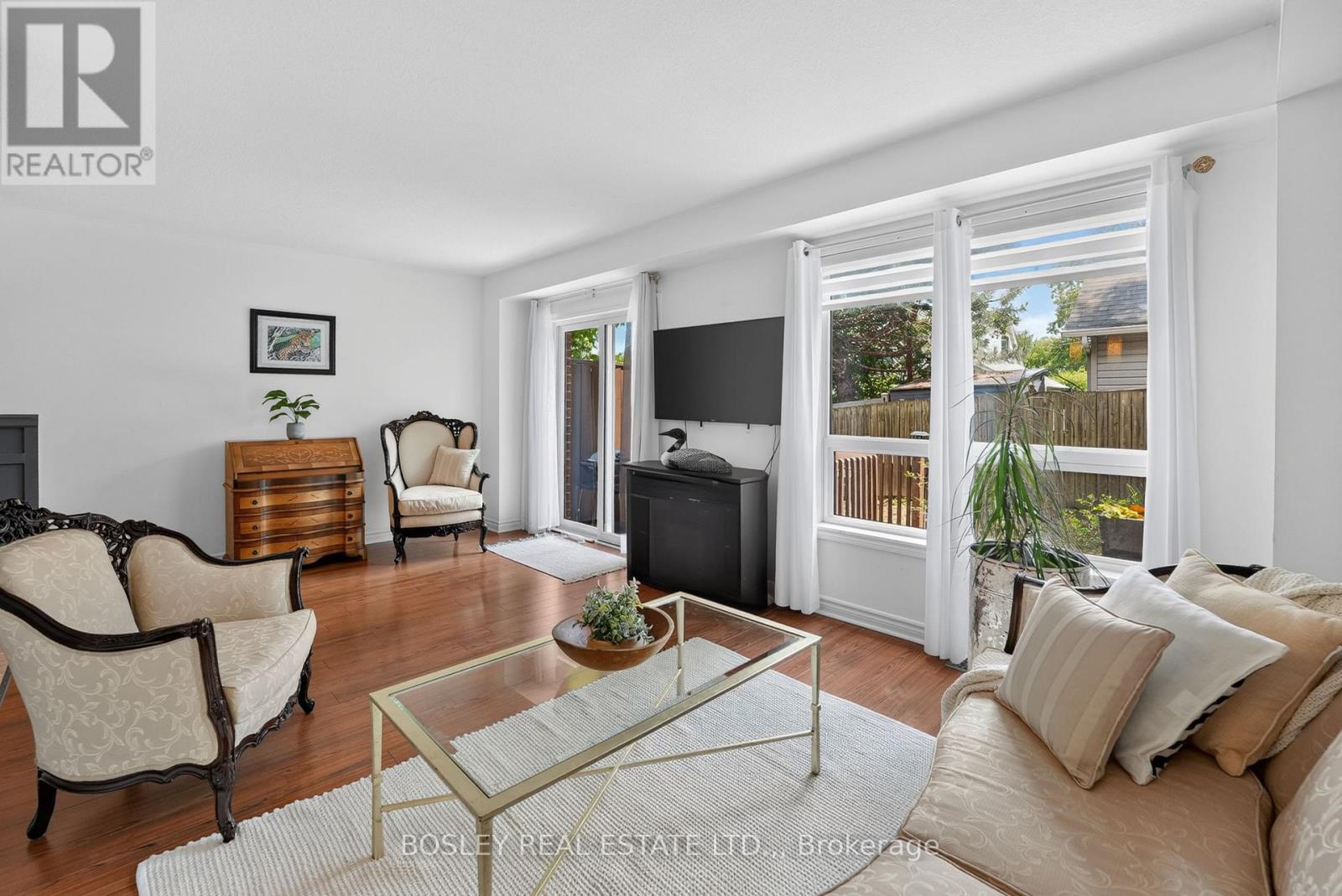 10 - 6263 Valley Way, Niagara Falls, Ontario  L2E 0A1 - Photo 5 - X13475008