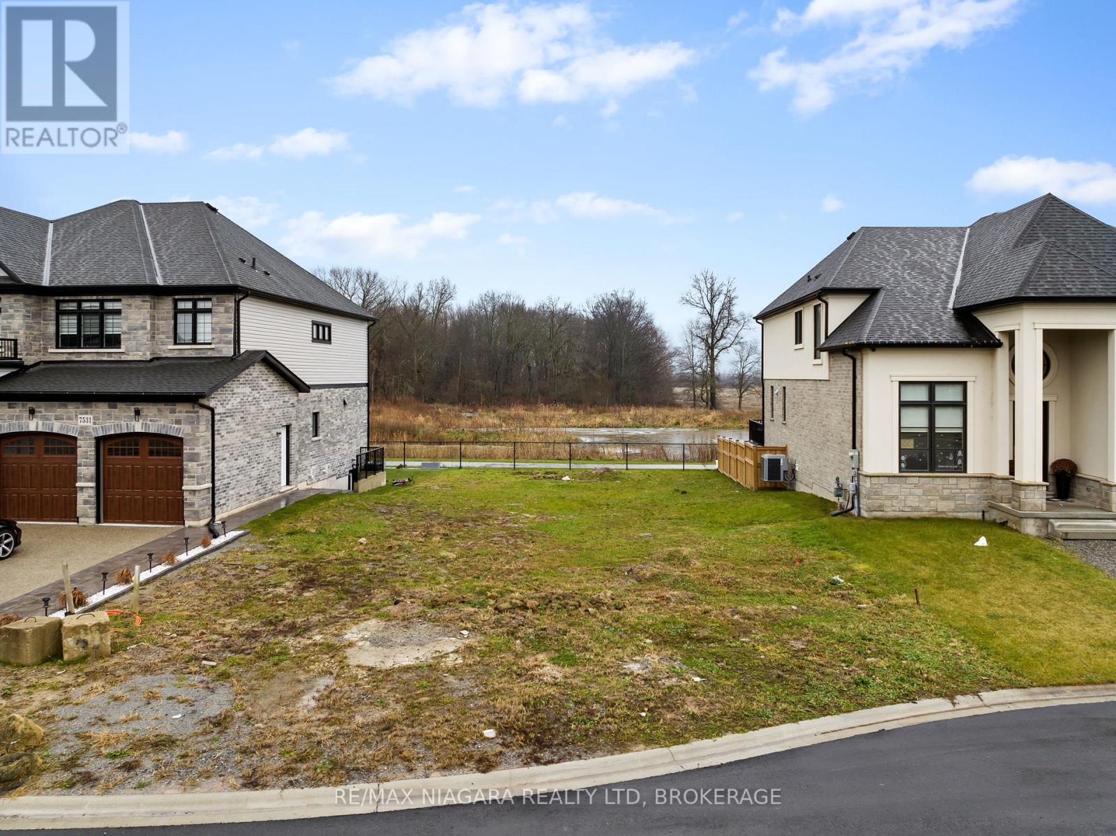 7521 Sherrilee Crescent, Niagara Falls, Ontario  L2H 3T4 - Photo 4 - X13476600