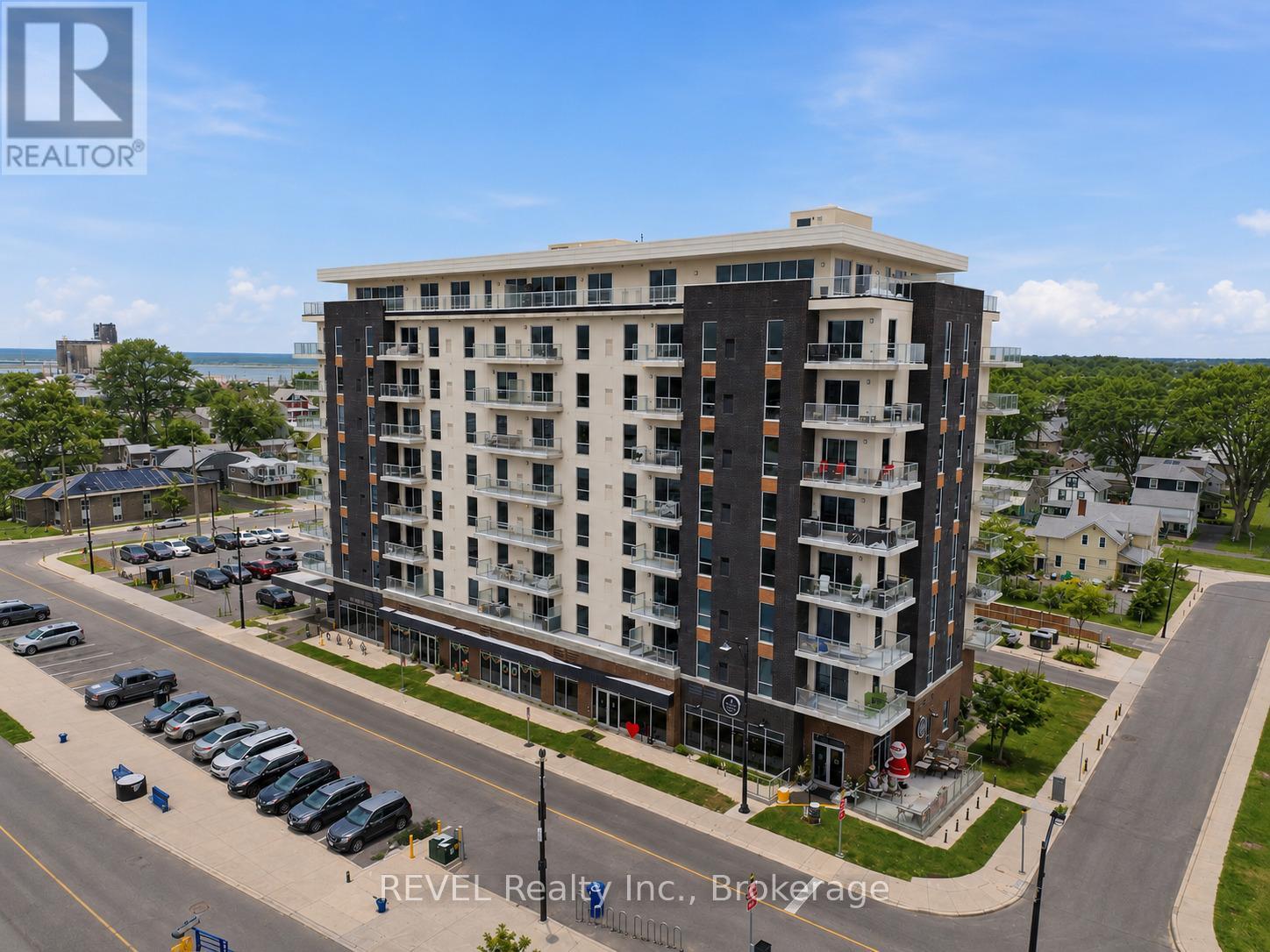 605 - 118 West Street, Port Colborne, Ontario  L3K 4C9 - Photo 1 - X13477826