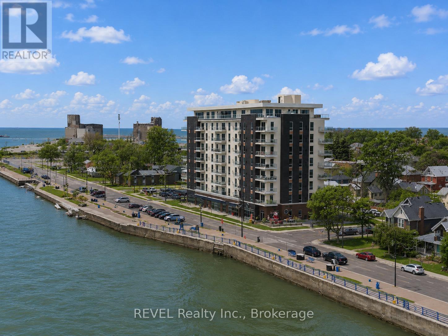 605 - 118 West Street, Port Colborne, Ontario  L3K 4C9 - Photo 2 - X13477826