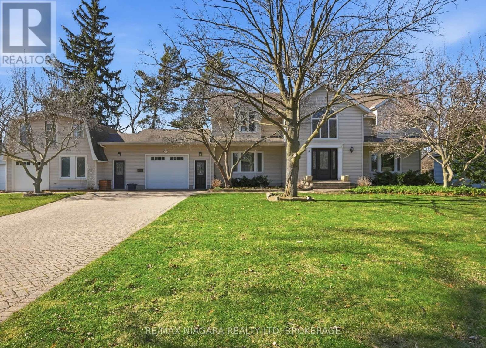 50 Henley Drive, St. Catharines, Ontario  L2N 4A9 - Photo 1 - X13480646