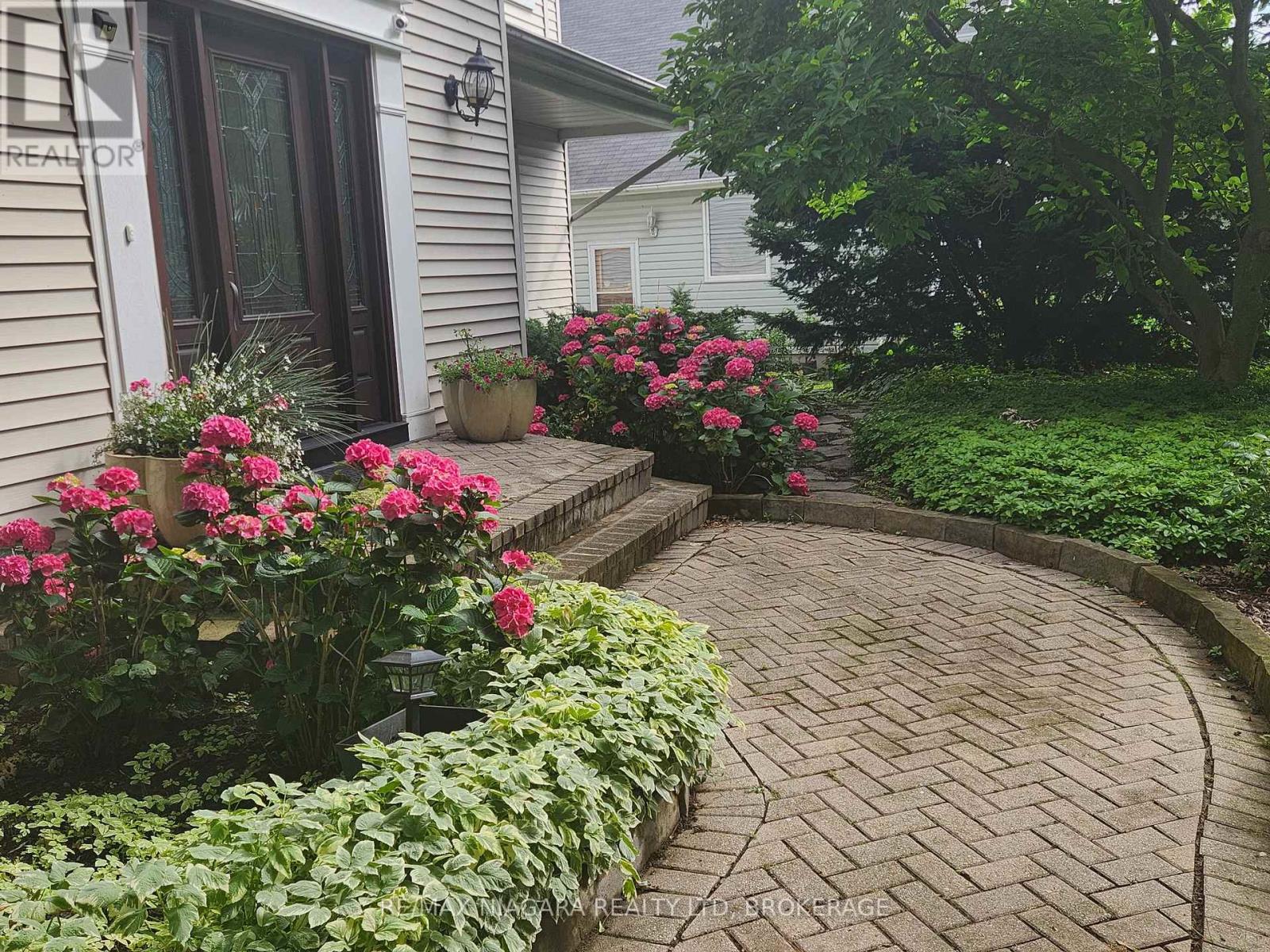 50 Henley Drive, St. Catharines, Ontario  L2N 4A9 - Photo 2 - X13480646