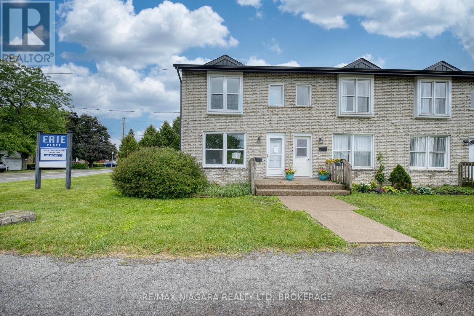1 - 252 Bertie Street, Fort Erie, Ontario  L2A 1Z6 - Photo 1 - X13480702