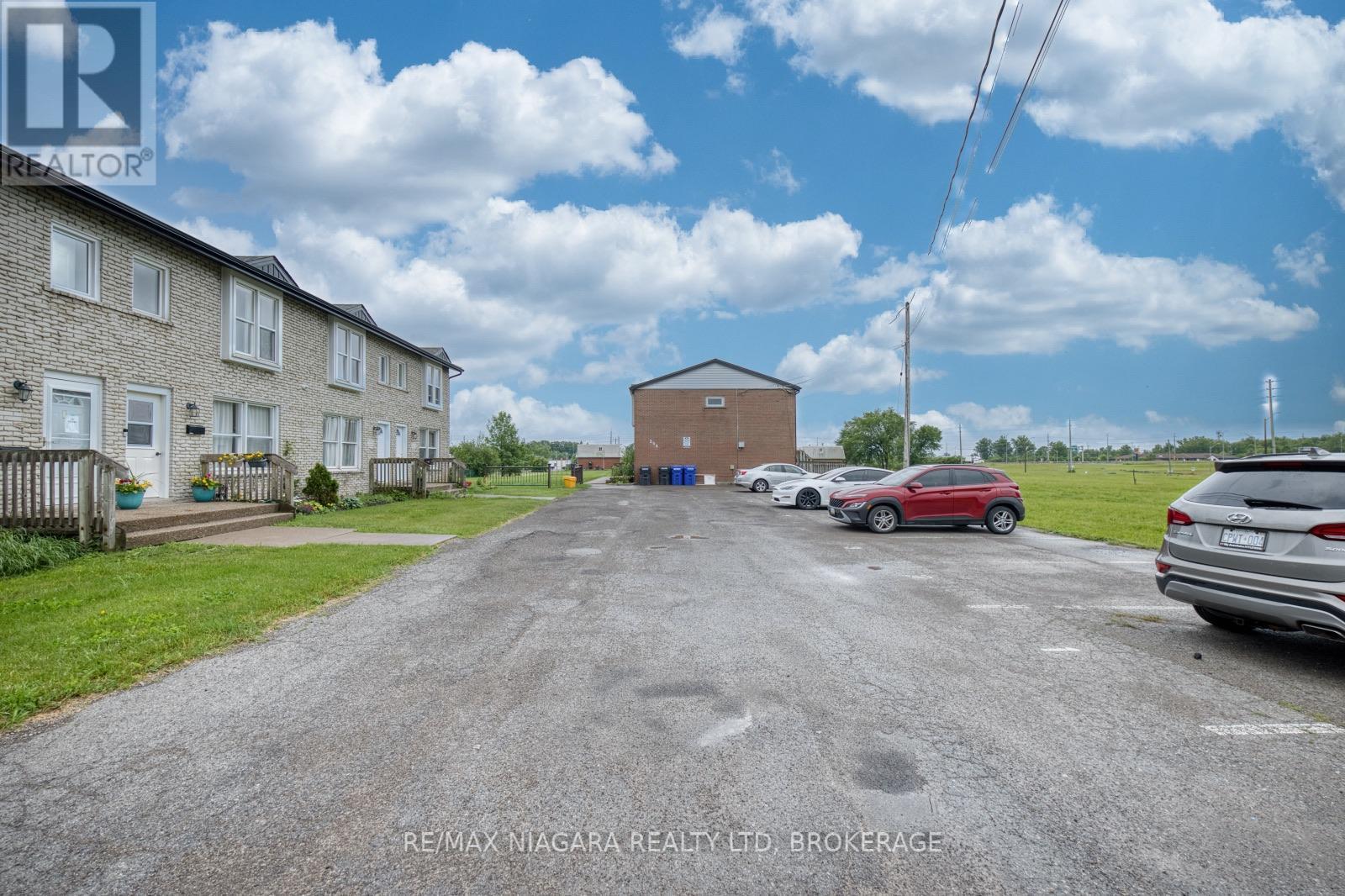 1 - 252 Bertie Street, Fort Erie, Ontario  L2A 1Z6 - Photo 2 - X13480702