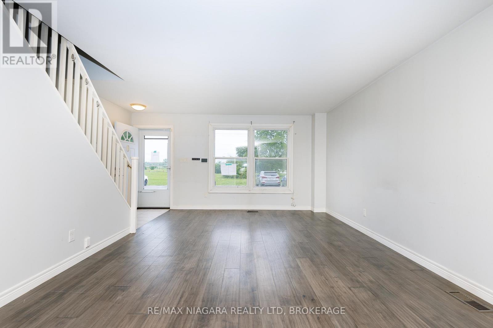 1 - 252 Bertie Street, Fort Erie, Ontario  L2A 1Z6 - Photo 5 - X13480702