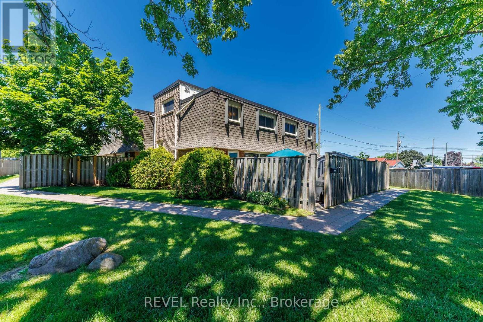 104 - 5 Woodlawn Court, Grimsby, Ontario  L3M 3T4 - Photo 11 - X13482302