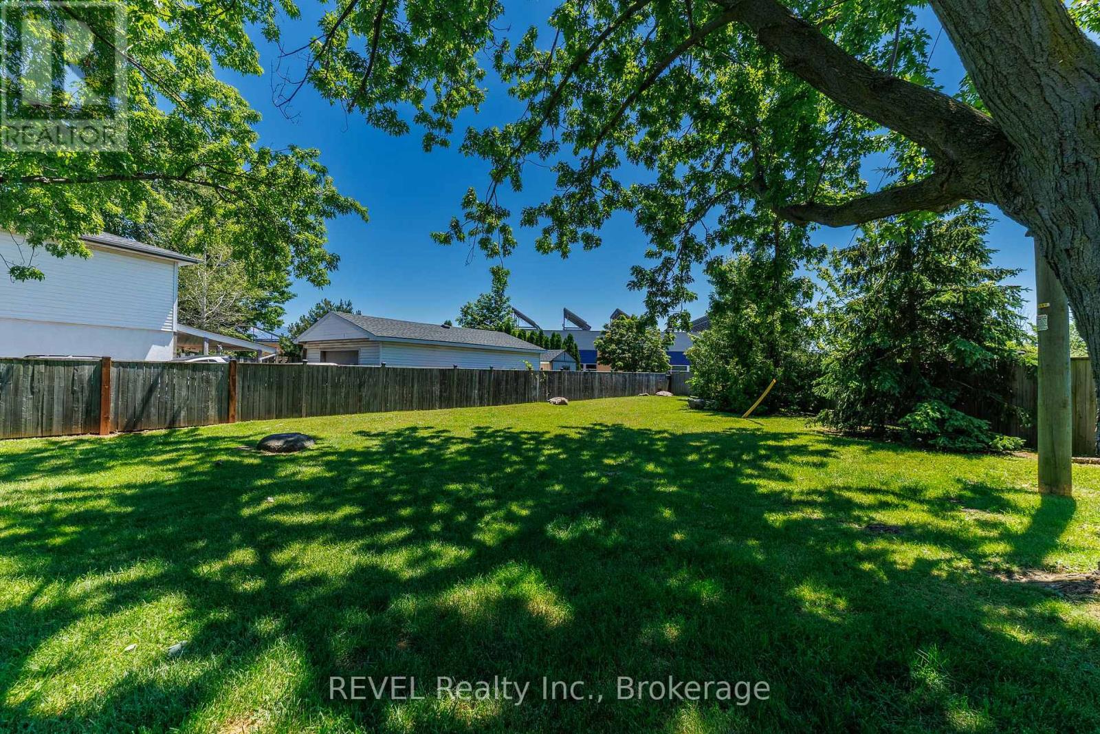 104 - 5 Woodlawn Court, Grimsby, Ontario  L3M 3T4 - Photo 8 - X13482302