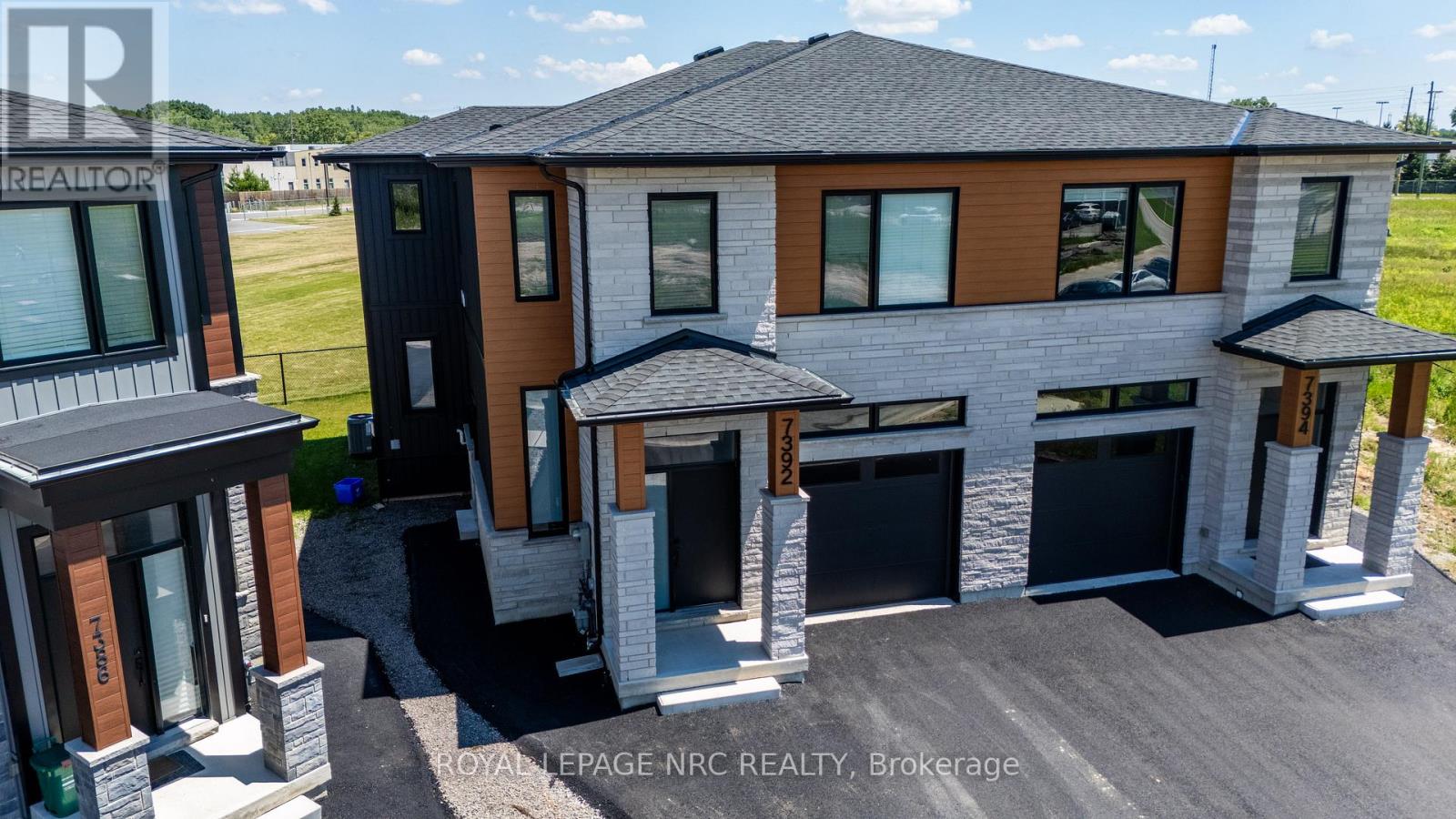 7392 Splendour Drive, Niagara Falls, Ontario  L2H 3V7 - Photo 1 - X13482718