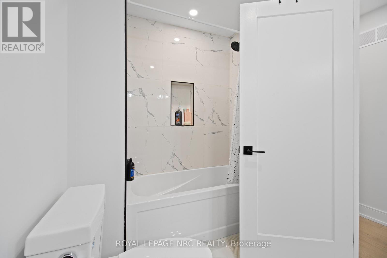 7392 Splendour Drive, Niagara Falls, Ontario  L2H 3V7 - Photo 28 - X13482718
