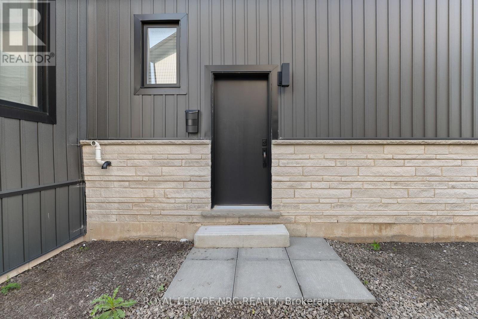 7392 Splendour Drive, Niagara Falls, Ontario  L2H 3V7 - Photo 29 - X13482718