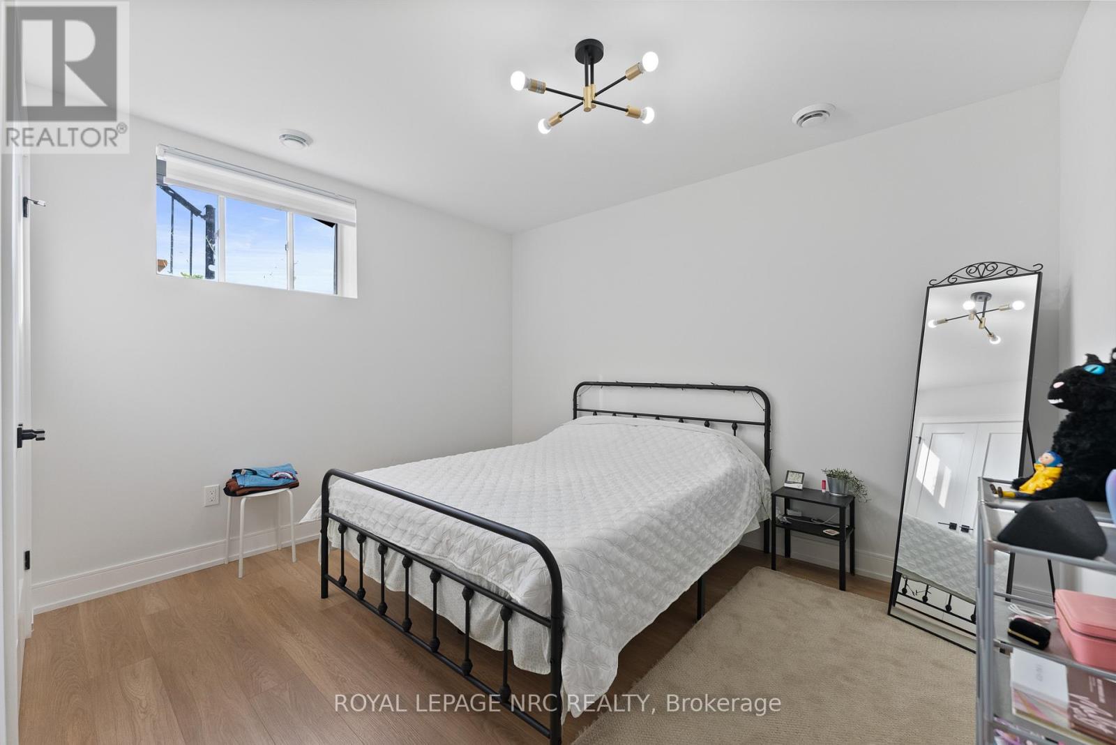 7392 Splendour Drive, Niagara Falls, Ontario  L2H 3V7 - Photo 34 - X13482718