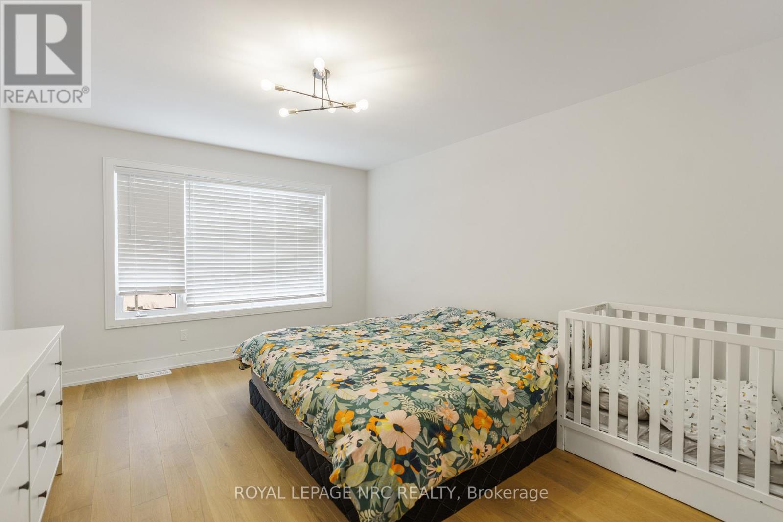 7386 Splendour Drive, Niagara Falls, Ontario  L2H 3V8 - Photo 12 - X13482720