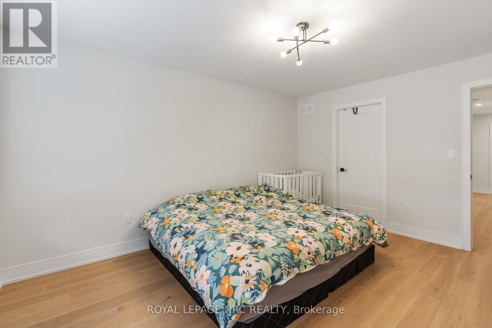 7386 Splendour Drive, Niagara Falls, Ontario  L2H 3V8 - Photo 13 - X13482720