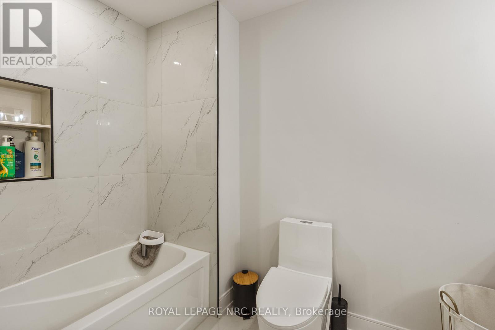 7386 Splendour Drive, Niagara Falls, Ontario  L2H 3V8 - Photo 22 - X13482720
