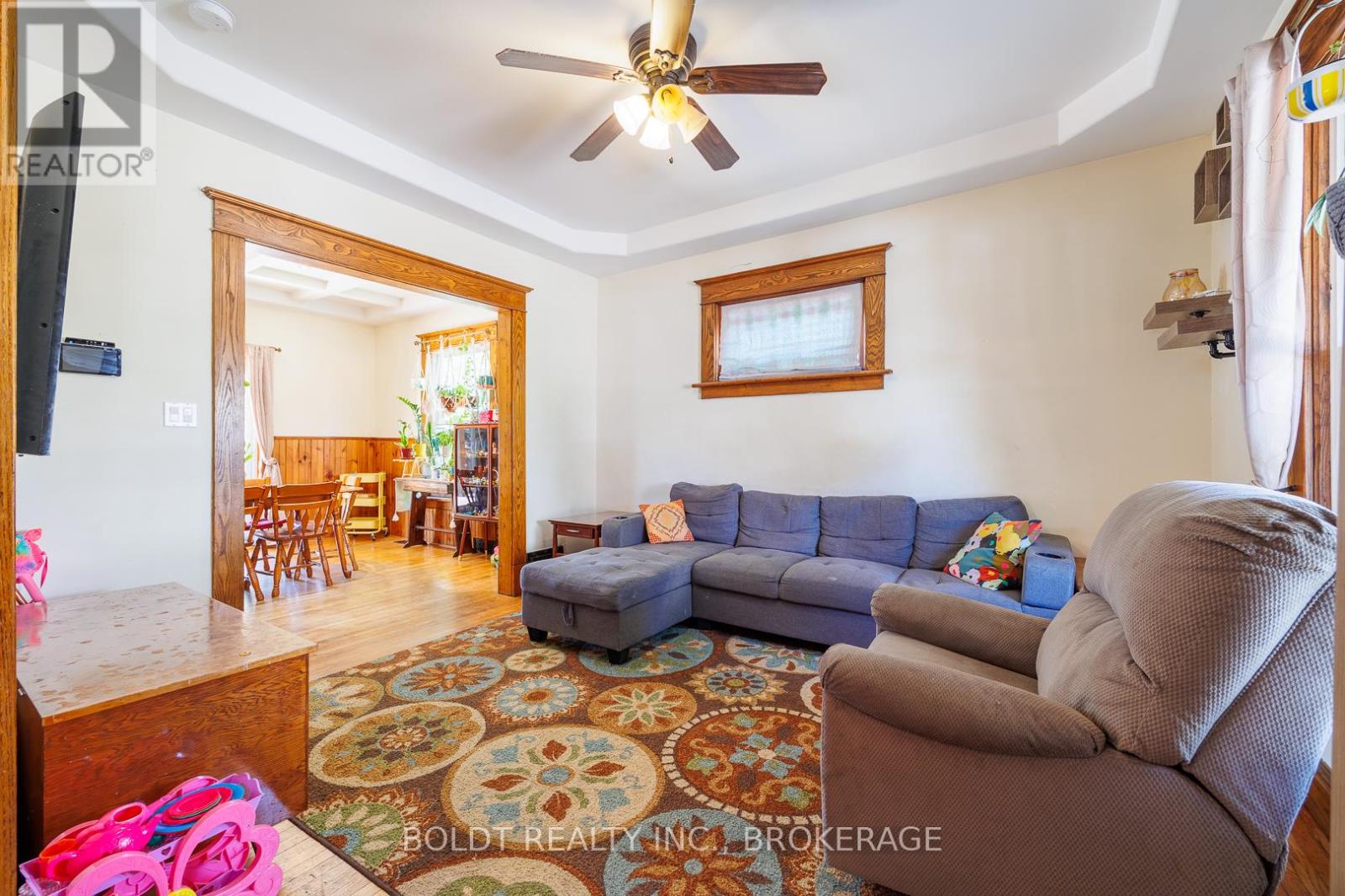 5285 Third Avenue, Niagara Falls, Ontario  L2E 4M6 - Photo 10 - X13482872