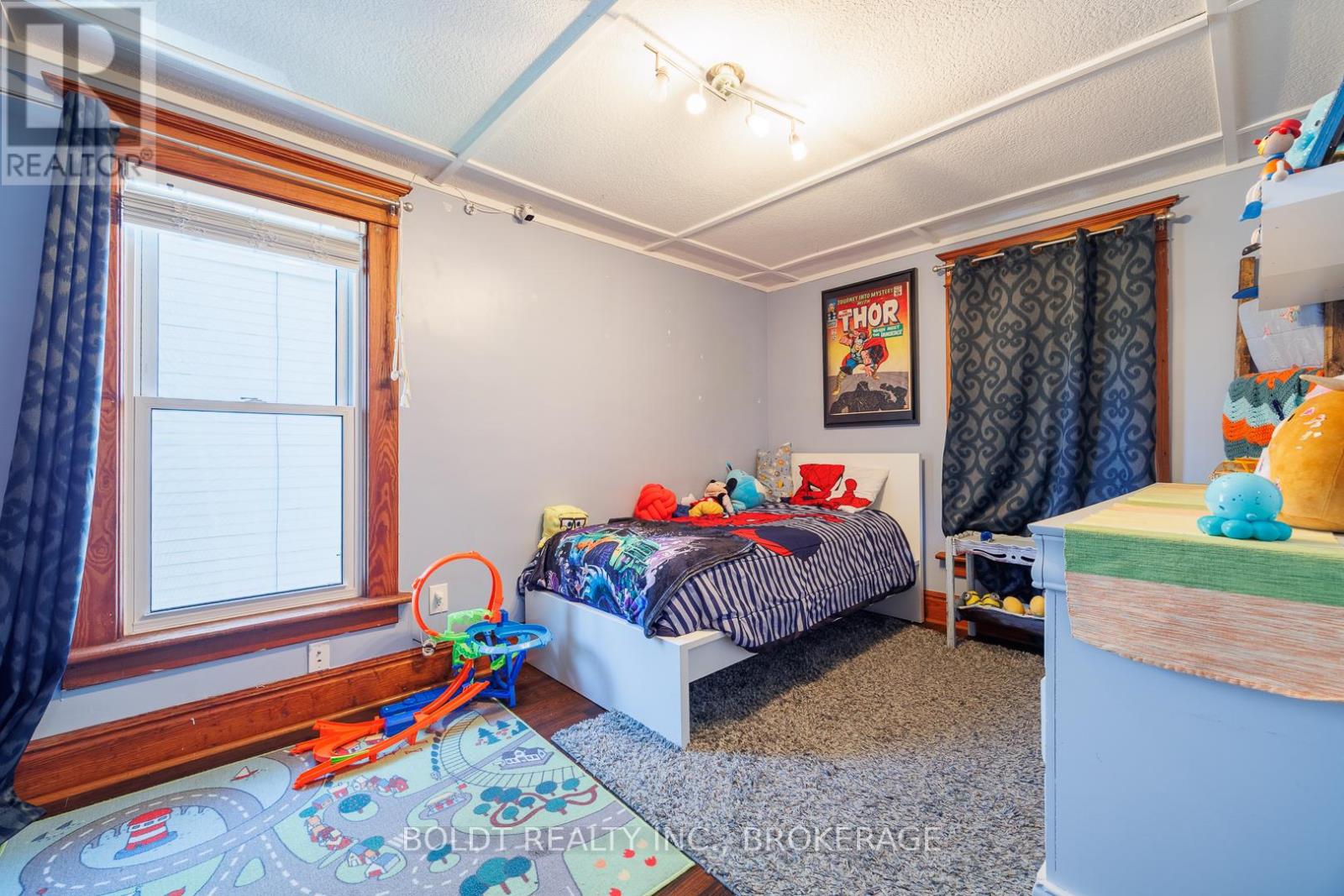 5285 Third Avenue, Niagara Falls, Ontario  L2E 4M6 - Photo 11 - X13482872