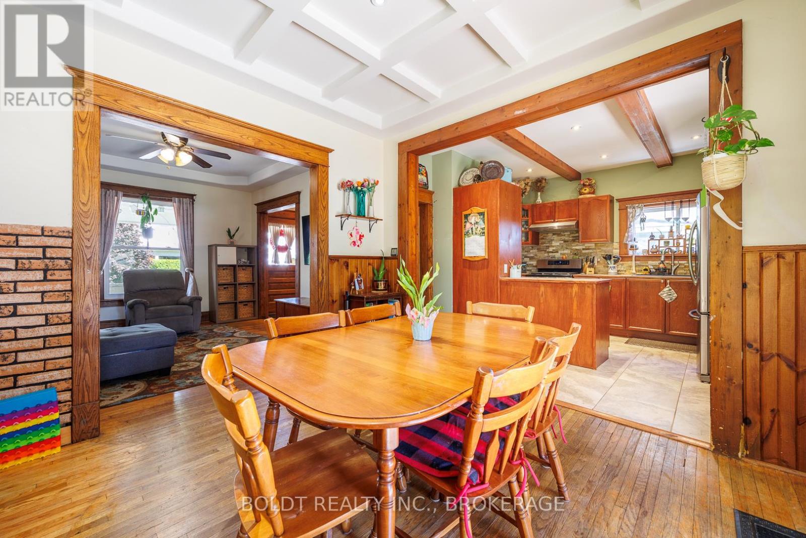 5285 Third Avenue, Niagara Falls, Ontario  L2E 4M6 - Photo 7 - X13482872