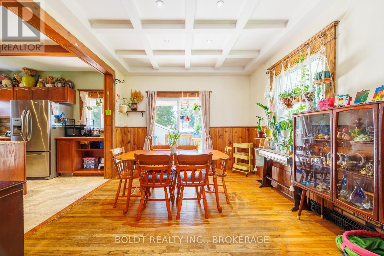5285 Third Avenue, Niagara Falls, Ontario  L2E 4M6 - Photo 8 - X13482872