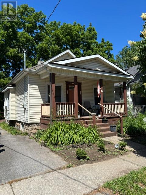15 Rodman Street, St. Catharines, Ontario  L2R 5C9 - Photo 1 - X13485502